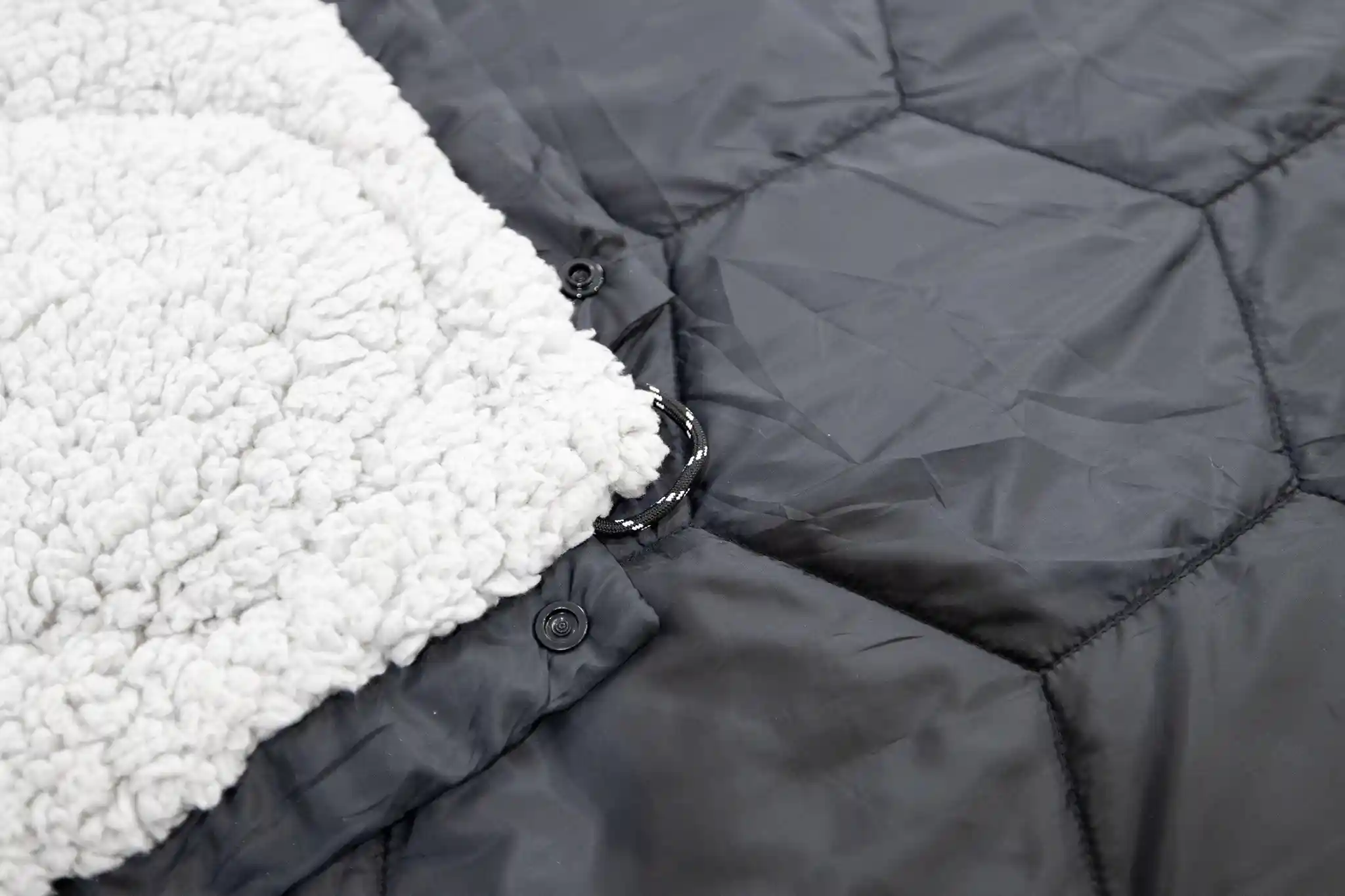 Anywhere Poncho/Puff Blanket - Clearance - Image 8