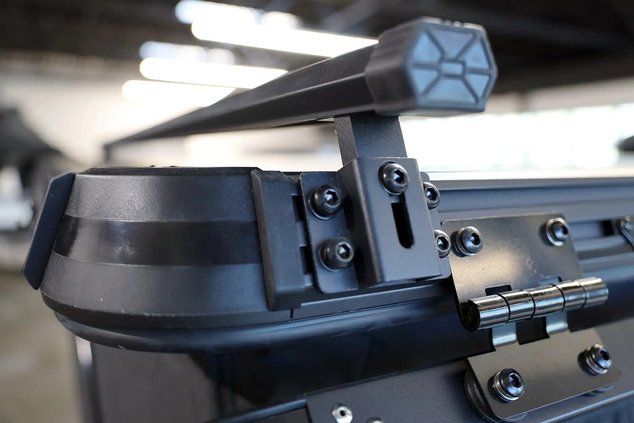 Lightweight Hard Shell - Crossbar Kits - Image 4